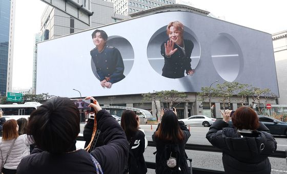 식지 않는 BTS 인기