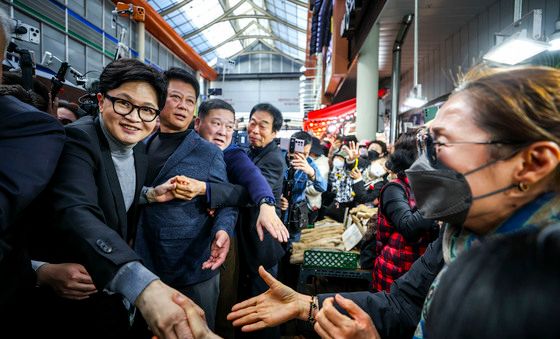 경동시장 찾은 한동훈