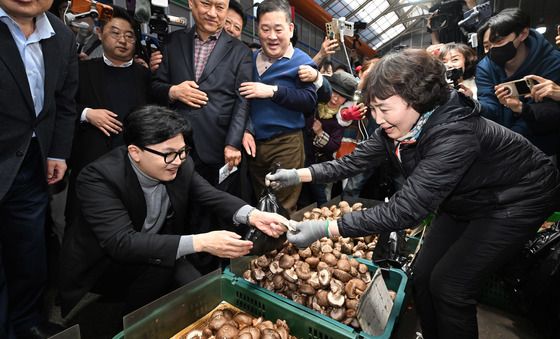 한동훈, 경동시장 방문