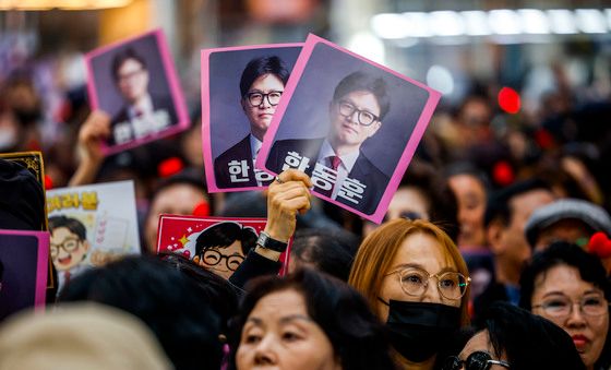 경동시장에 모인 한동훈 지지자들