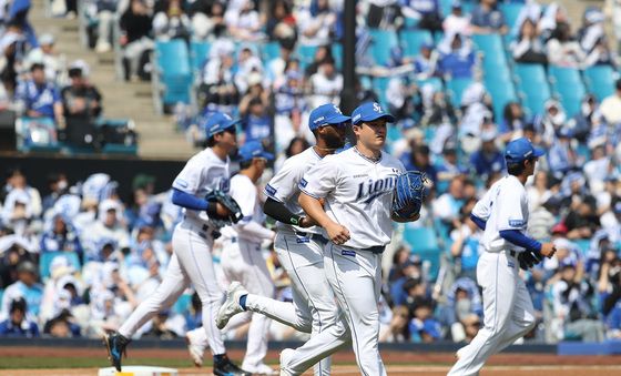 프로야구 시범경기 '반가워'