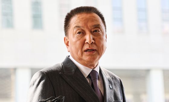 '공천 컷오프' 김영환 충북지사, 효력정지 가처분 심문 출석