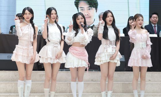 블링원, 32개국 K팝 프로젝트 '클릭더스타' 응원합니다