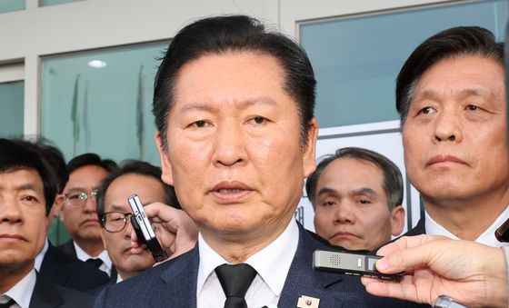 대전 안전공업 희생자 합동분향소 찾은 정청래