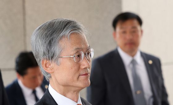 조희대 대법원장, 출근길