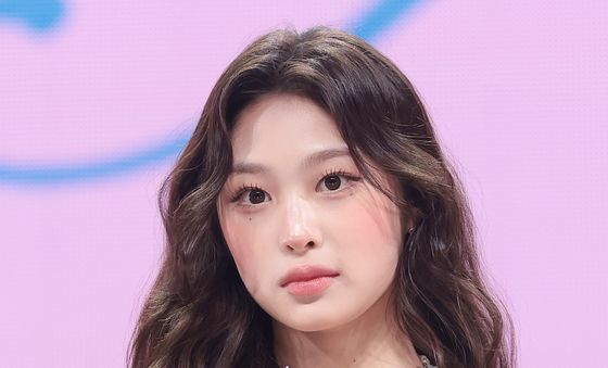 포즈 취하는 베니