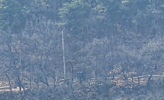 물에 빠진 산불 진화헬기