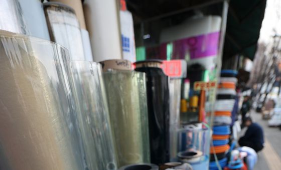 나프타 가격 급등…'비닐 대란' 우려