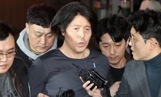 '항공사 기장 살해' 피의자 김동환 신상 공개