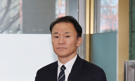 초치되는 마츠오 히로타카 日 총괄공사