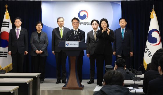 비상경제 대응체계 관련 브리핑하는 김민석 총리