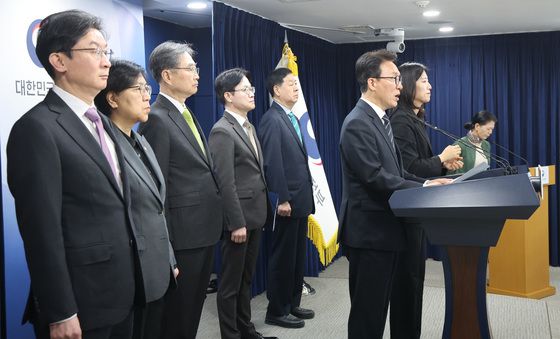 김민석 국무총리, 비상경제 대응체계 관련 브리핑