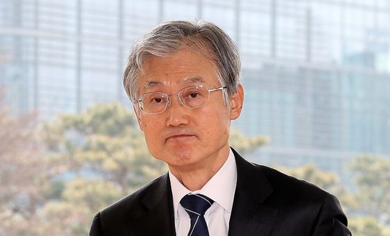 조희대 대법원장, 출근