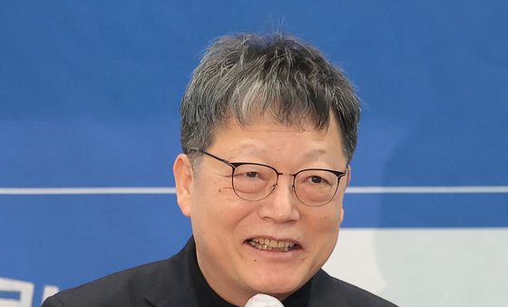 인사말하는 김유열 EBS 사장