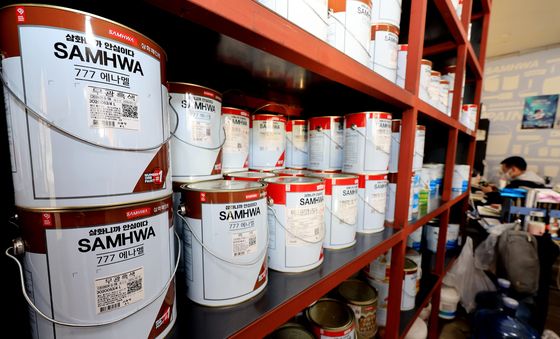 '나프타 쇼크'···페인트값 줄인상