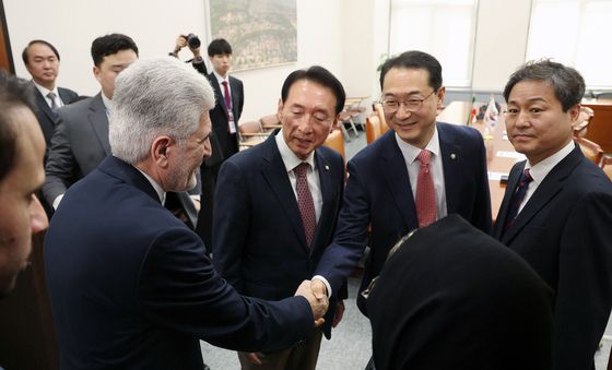 국회 방문한 주한 이란 대사