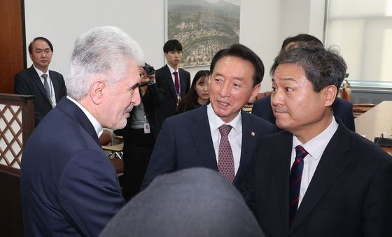 국회 방문한 주한 이란 대사