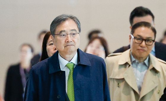 조현 장관 출국 '한미외교장관 만남 성사될까'