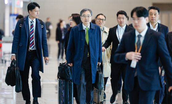 G7 외교장관회의 참석차 파리 향하는 조현 장관