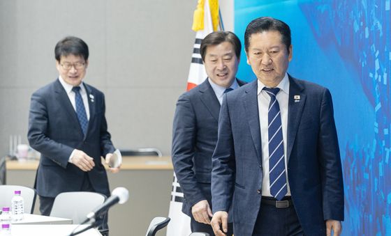 민생현장 최고위 참석하는 정청래 대표