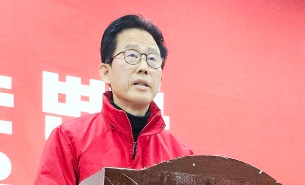 후보 단일화 입장 밝히는 김형일 예비후보