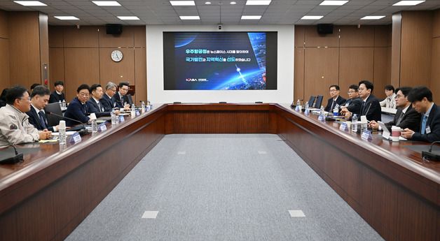 배경훈 부총리, 우주항공청 방문