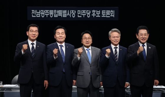 승리 다짐하는 광주특별시장 후보들