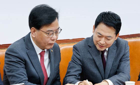 장동혁·송언석 '무슨 대화?'