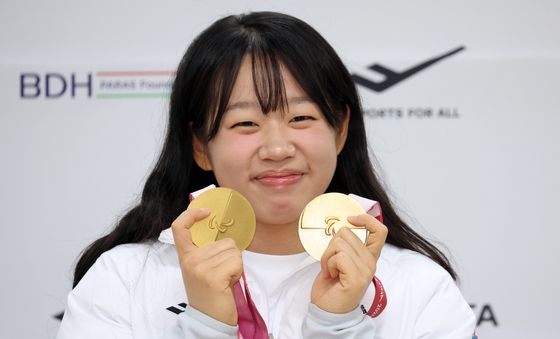 2관왕 김윤지, 대한장애인체육회서 기자회견