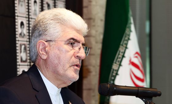 기자회견 답변하는 사이드 쿠제치 주한 이란 대사