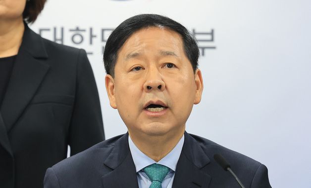 구윤철 부총리, '국민 부담 너무 커 유류세 조정'