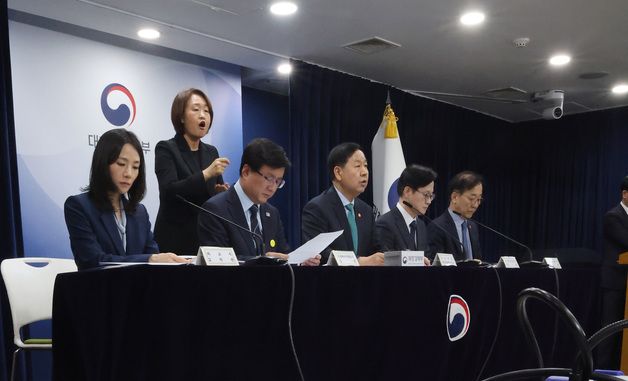 구윤철 부총리, 중동 전쟁에 따른 비상경제 대응방안 발표