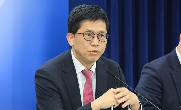 강기룡 재경부 차관보, 민생물가 특별관리 관계장관TF 사전 합동브리핑