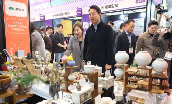 소상공인 힘보탬 박람회 전시 부스 찾은 오세훈 시장