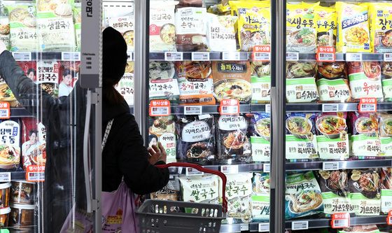 물가 특별 관리 품목 확대, 공산품·가공식품도 특별 관리