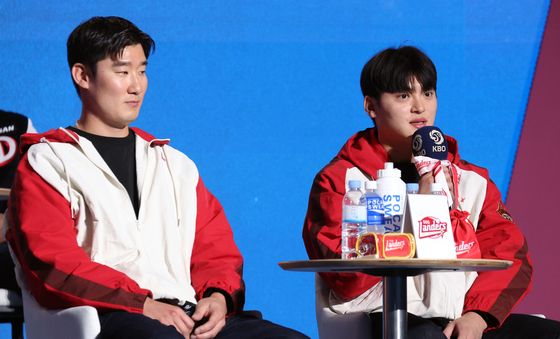 각오를 밝히는 조병현