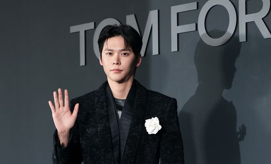 라이즈 은석, 빛나는 손 인사