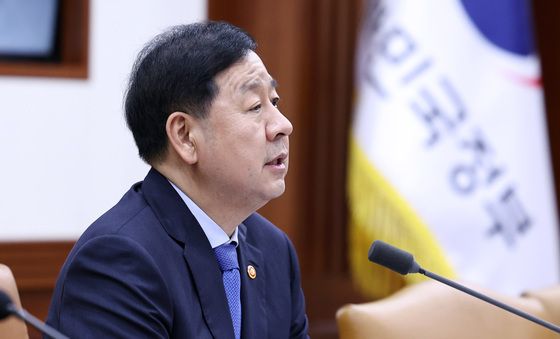 구윤철 부총리 "27일부터 유류세 인하폭 2배 확대"