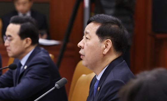 비상경제장관회의 주재하는 구윤철 부총리