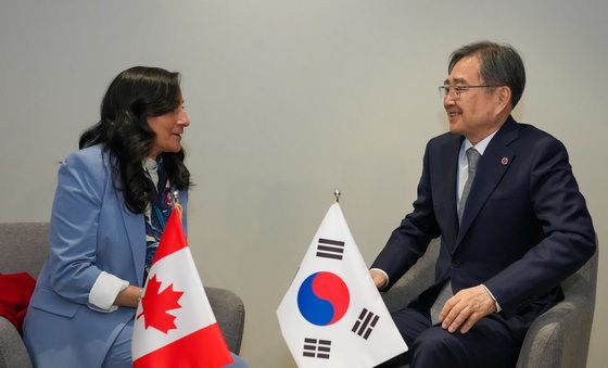 조현 장관, 한-캐나다 외교장관회담 개최