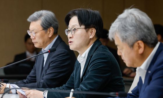 모두 발언하는 김정관 산업장관