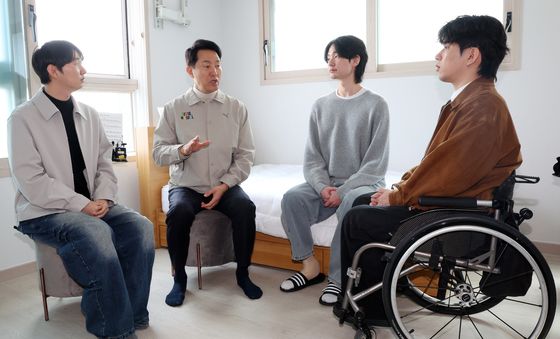 서해수호의 날…오세훈, 청년 제대군인 만나 감사 전해