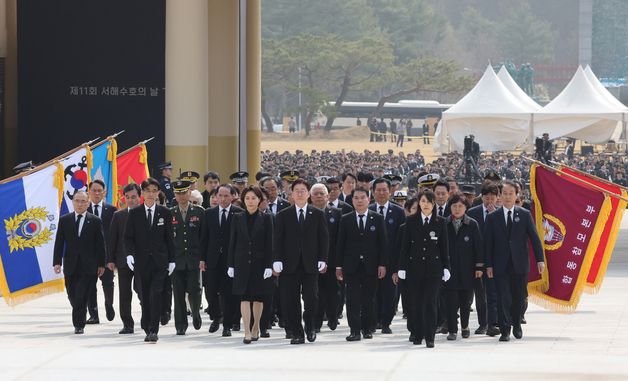 제11회 서해수호의 날 기념식 입장하는 이재명 대통령