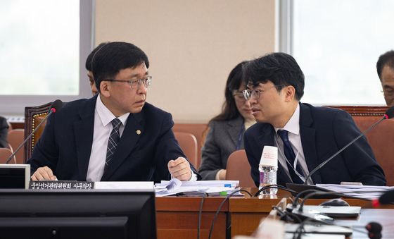 정개특위 소위 출석한 강동완 중앙선관위 사무차장