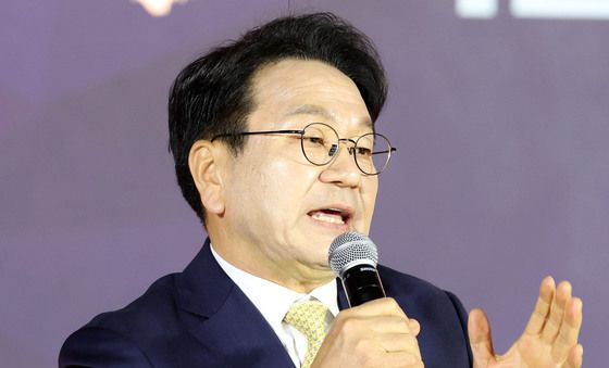 토론회 발언하는 강기정