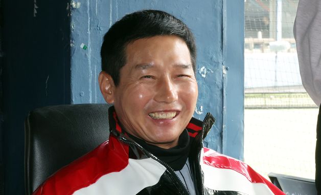 염경엽 감독, 개막전부터 총력전 예고