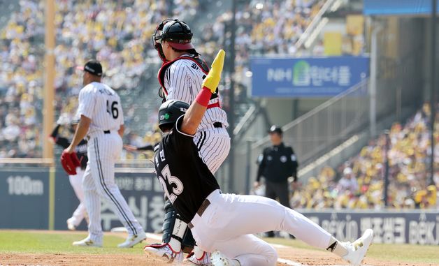 득점하는 안현민