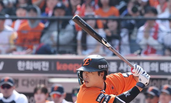 한화 정규시즌 첫 타석 나선 강백호