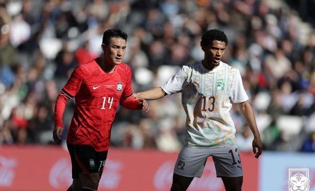 신경전 벌이는 조유민