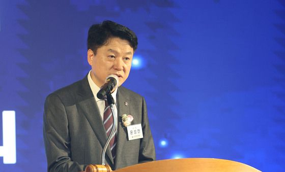 인사말 하는 윤성찬 대한한의사협회장